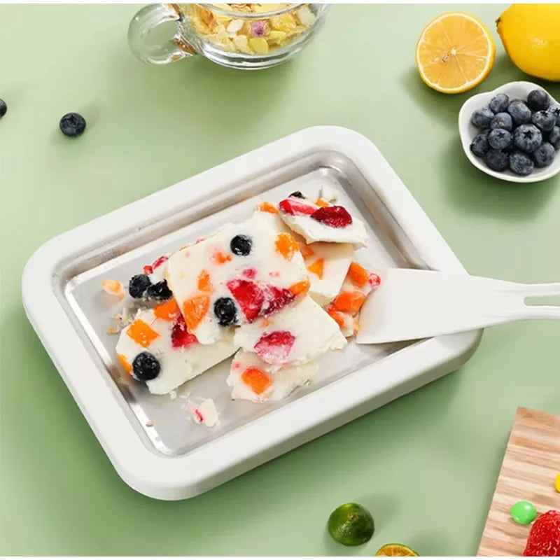 Ice Cream Maker Pan with 2 Scrapers